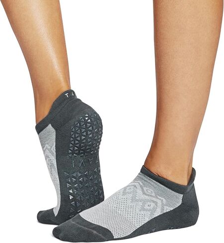 TAVI Savvy Pilates Socks - Grip Socks for Women with Non-Slip Grips, Heel Tab, Arch Support, Wear for Yoga, Barre in Saudi Arabia