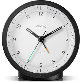 Round Analogue Alarm Clock with Light and Snooze Function, Silent Non-Tick Bedside Battery Powered Alarm Clock in Black & White, CE4552