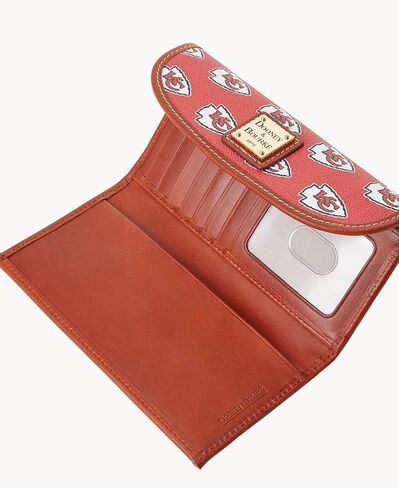 محفظة Dooney & Bourke، محفظة Nfl Chiefs Continental Clutch in Kuwait