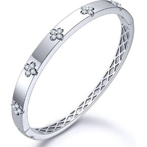Lucky Bangles Bracelets for Women Moissanite D Color VVS1 14K Gold Plated Bracelet 925 sterling silver Four Leaf Clover Non Tarnish Easily in Saudi Arabia