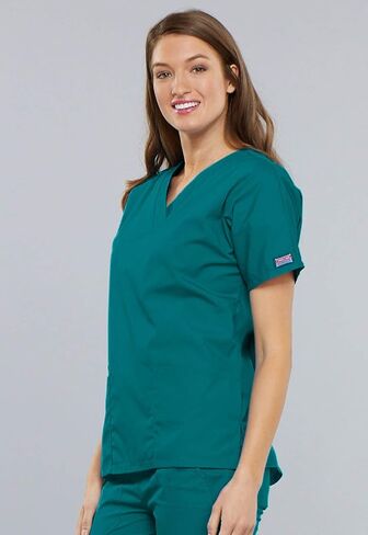 مجموعة شيروكي فرك للنساء التقليدية ملائمة الأكمام Dolman ، V-Neck Top 4700 Natural Rise Flare Armstring Pant 4101 in Saudi Arabia