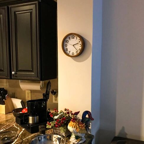 BEW Large Wall Clocks, 24 in Rustic Wood Wall Clock Battery Operated, Vintage Farmhouse Shabby Chic Decorative Herringbone Wooden Wall Clock Silent for Bedroom, Kitchen, Office, Living Room Decor in Saudi Arabia