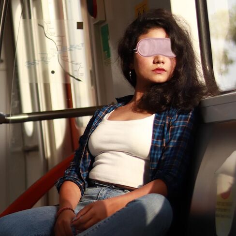 عبوة من 10 أقنعة نوم للعين، غطاء لنوم العين، غطاء للعين للنوم والسفر ومستلزمات الحفلات (أسود) in Kuwait