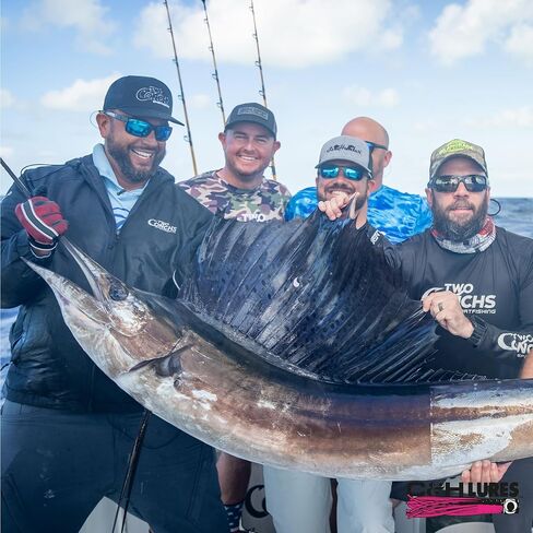 C&H, Rattle Jet Rigged & Ready, Black/Purple Mylar Skirt, 7/0 Mustad Hook, AFW Swivel, 100 lb / 45.3 kg Grand Slam Mono Line, 6 ft / 1.8 m in Saudi Arabia