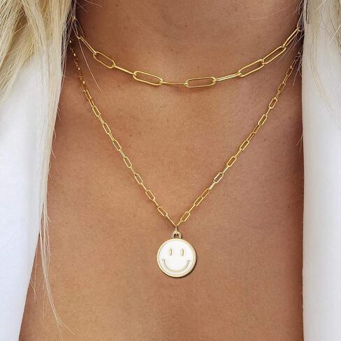 Smile Pendant Necklace Smile Face Chain Necklace Paperclip Necklace Cute Round Pendant Necklace Preppy Jewelry for Women Girls in Saudi Arabia