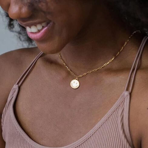 Smile Pendant Necklace Smile Face Chain Necklace Paperclip Necklace Cute Round Pendant Necklace Preppy Jewelry for Women Girls in Saudi Arabia