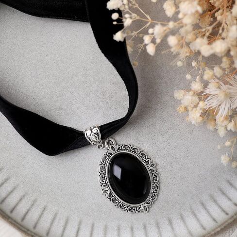 Sacina Black Velvet Victorian Choker, Black Choker, Goth Gothic Necklace, Vintage Necklace, Costume Jewelry, Halloween Christmas Jewelry Gift for Women in Saudi Arabia