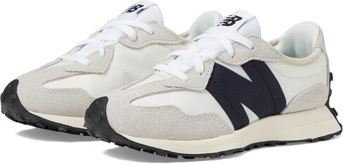 حذاء رياضي New Balance Girls 327 (للأطفال الكبار)، لون فضي/أسود، عرض 4.5 سم in Saudi Arabia