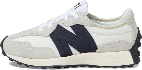 حذاء رياضي New Balance Girls 327 (للأطفال الكبار)، لون فضي/أسود، عرض 4.5 سم in Saudi Arabia