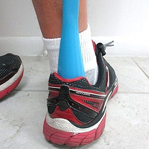 Back Scratcher with Shoe Horn Long Handle Each 19.5" Long Handled Shoe Horn with Hand Shaped Backscratcher is Perfect for Itchy Backs and Putting on Shoes While Standing (Blue and Green, 2 Pack) in Kuwait
