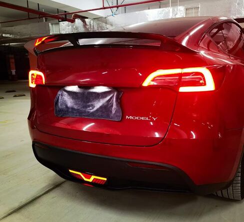 IJdmtoy Lens Smoked Dowing Dowing Cover Cover Fit 3-in-1 LED LED LED FOG LIGHT TILE متوافقة مع 2020-2024 TESLA MODEL Y (ضوء الضباب الخلفي/ضوء الذيل ، مكابح F1 Strobe/Flash ، إشارة دوران متسلسل) in Saudi Arabia