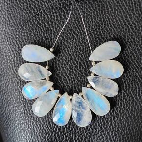 Natural Rainbow Moonstone 1 Strand Pear Shape - 20 × 10 مم - الكثير من الأحجار الكريمة المصقول بالجملة لصنع مجوهرات الأحجار الكريمة المصنوعة يدويًا - الكابوكون ، الشفاء ريكي ، ويكا ، الأحجار الكبرى. in Saudi Arabia