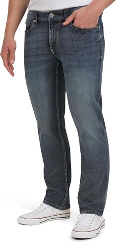 Quiksilver Men's 5 Pocket Straight Fit Stretch Waist Denim Jeans in Saudi Arabia