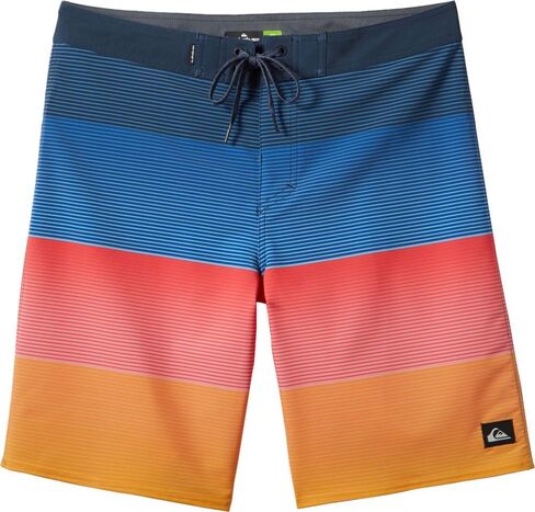 Quiksilver للرجال القياسي Surfsilk Massive 20 Boardshort Swim Trunk in Saudi Arabia