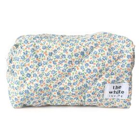 Floral Makeup Bag, Quilted Cotton Cosmetic Bag, Floral Makeup Pouch, Quilted Toiletry Bag Women, Makeup Bag, Snack Bag Pouch Travel Bag… (Small: Blush Blooms)