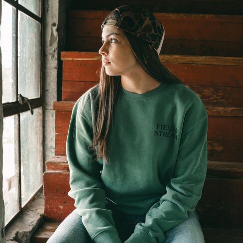 Field & Stream Fleece Graphic Crewneck Sweatshirt in Saudi Arabia