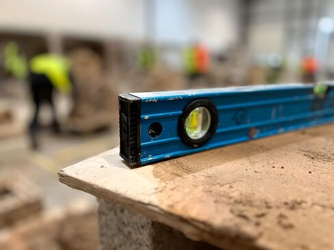 OX Tools OX-P503418 72-inch TUFF Level with Shock Resistant End Caps – Single Solid Piece Box Level Body to Keep Mud Out & Reinforced Vials 6 foot level Contractor Grade |Aluminum Box Level in Kuwait