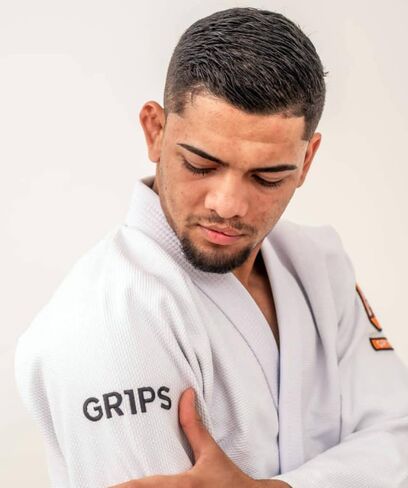 IBJJF Ultra Light Jiu-Jitsu Kimono GI مجموعات للأطفال ، jiu jitsu متعددة الاستخدامات لـ BJJ ، تدريب الجودو والمسابقات in Kuwait