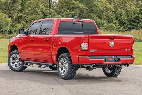 Country Country SRX2 خطوات من الألومنيوم القابلة للتعديل لـ RAM 1500 (2019-2025) 1500 TRX (2021-2024)-لوحات تشغيل معيارية مع خطوات تقليدية الشريحة in Saudi Arabia