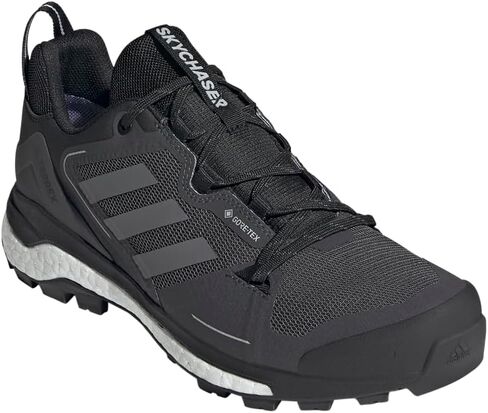 Adidas Terrex Skychaser 2 Mid GTX ، مدربون للرجال in Saudi Arabia