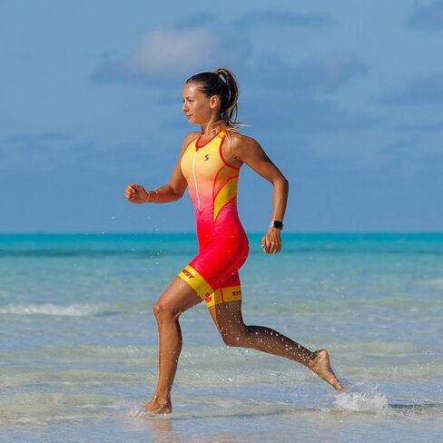 بدلة ثلاثية للنساء من Synergy Elite بدون أكمام Racerback Trisuit in Kuwait