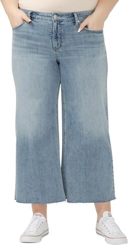 Silver Jeans Co. Women's Plus Size Suki Mid Rise Curvy Fit Wide Leg Jeans in Saudi Arabia