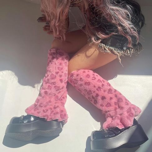 تدفئة الساق للنساء والبنات y2k kawaii fur fur مزدح in Kuwait