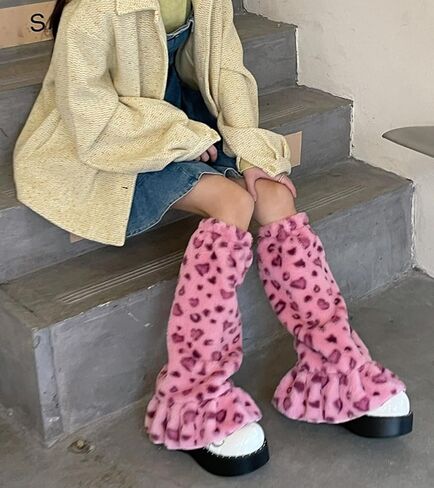 تدفئة الساق للنساء والبنات y2k kawaii fur fur مزدح in Kuwait