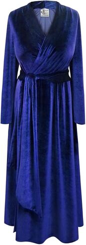 Sanctuarie Designs Plus Size Flattering Retro Velvet Starlet Robe with Attached Belt in Saudi Arabia