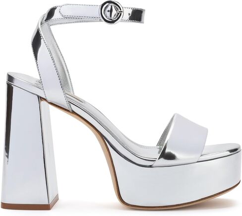 Larroudé Dolly Sandal in Saudi Arabia