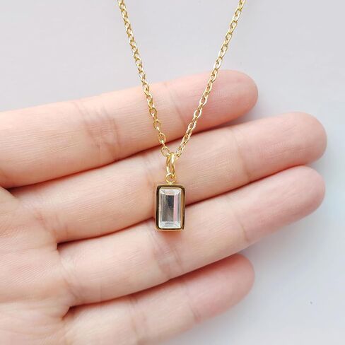 Mini Cube Urn Necklaces Cremation Jewelry for Ashes for Women Men Cremate Urn Locket for Human Ashes Holder Memorial Jewelry with Crystal Front in Saudi Arabia