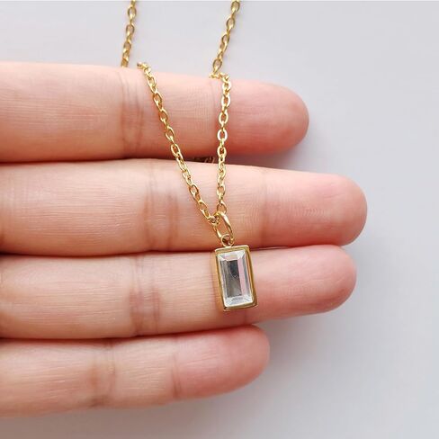Mini Cube Urn Necklaces Cremation Jewelry for Ashes for Women Men Cremate Urn Locket for Human Ashes Holder Memorial Jewelry with Crystal Front in Saudi Arabia