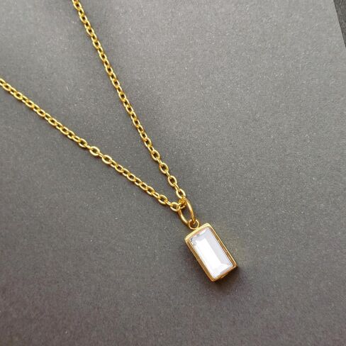 Mini Cube Urn Necklaces Cremation Jewelry for Ashes for Women Men Cremate Urn Locket for Human Ashes Holder Memorial Jewelry with Crystal Front in Saudi Arabia