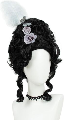 R reewes Haird Hair Beehive Wig على الطراز الفيكتوري الأسود القصيرة البارلي القصيرة مع ريشة بيضاء ، وردة وملحقات الفراشة كوين كوزبلاي أزياء أزياء الهالوين للنساء in Kuwait