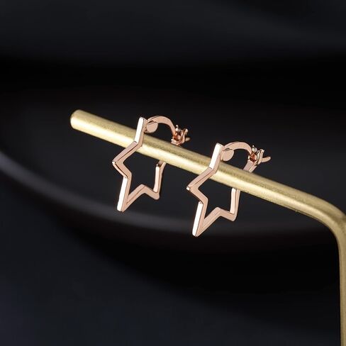 REFFEER SOLID 925 Sterling Silver Minimalist Star Hoop أقراط للنساء المراهقات Star Huggie أقراط طوق in Saudi Arabia