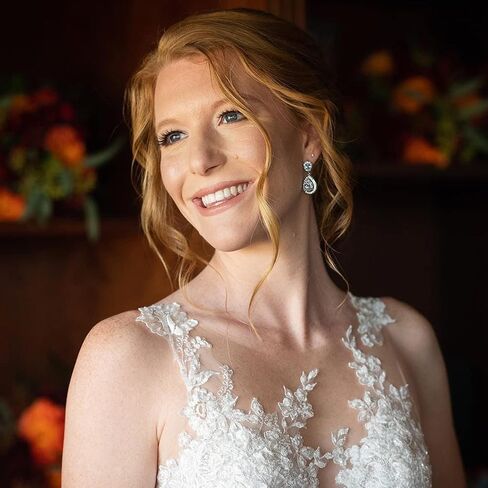 THUNARAZ مشبك فضي على أقراط للنساء من حجر الراين المتلألئ أقراط مشبكية للزفاف ثريا رسمية على شكل دمعة أقراط متدلية للعرائس ووصيفات العروس مجوهرات غير مثقوبة للحفلات الراقصة in Kuwait