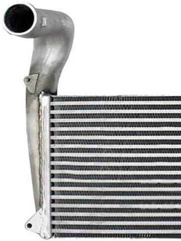 RE226367 CHARGE CARCH CORPHING COOLER لـ JOHN DEERE Models 6100 6200 6400 6500 6600 in Saudi Arabia