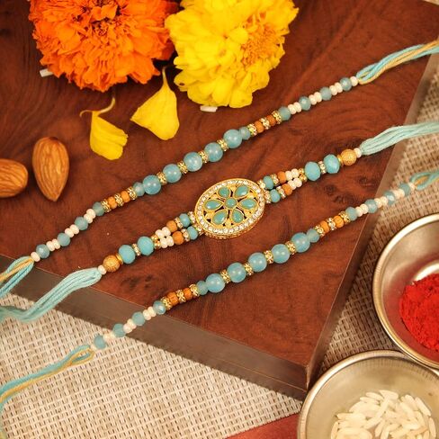 أشرطة مربوطة Rakhi للأخ (مجموعة من 3) | بطاقة تحية صغيرة | Roli Tikka - Raksha Bandhan Bracelet for Brother | هدايا راخي in Saudi Arabia