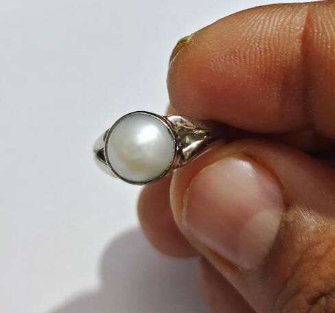 Pearl Moti Certfied South seal 4.55 Carat ( Ratti 5.25 ) Pure 925 Sterling Silver Ring in Saudi Arabia