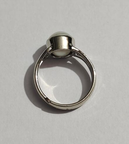Pearl Moti Certfied South seal 4.55 Carat ( Ratti 5.25 ) Pure 925 Sterling Silver Ring in Saudi Arabia