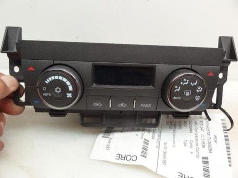 GM 15892086 CONTROL ASM-HTR & A/C (W/ R/WDO DEFGDK ARGT MET in Saudi Arabia