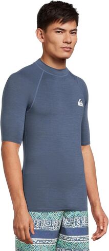 Quiksilver Men Men UPF50 Shorts Surf Tee Tee in Kuwait