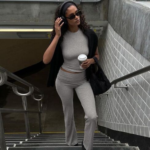 طقم سراويل نسائية من GTETKDE مكون من قطعتين ببطانة مزدوجة طقم سراويل مضيئة وزي أساسي قصير بيجامات غير رسمية in Kuwait