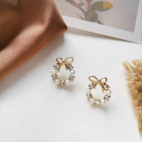 Flower Invisible Clip On Earrings For Women Dangle White Rose Blue Light Purple Floral Pearl Comfortable Non Pierced Clip-on Earrings in Kuwait