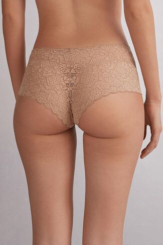 Woman's Lace Hipster in Saudi Arabia