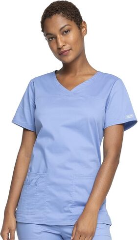 مجموعة شيروكي فرك للنساء من خلالنا الكلاسيكية الحديثة Fit V-Neck Top 4727 و Mid Rise Pull-On Cargo Pant 4005 ، Ciel- S Top/S Pant in Saudi Arabia