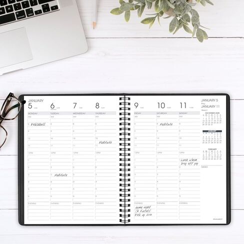 AT-A-GLANCE 2024 Weekly Planner, Hourly Appointment Book, 7" x 8-3/4", Medium, Black (708650524) in Saudi Arabia