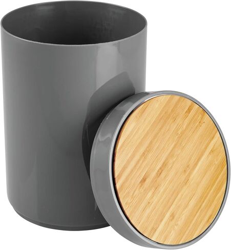 mDesign Plastic Round Trash Can Small Wastebasket - Garbage Bin Container with Swing-Close Lid - Bathroom Garbage Basket - Holds Waste, Recycling - 1.3 Gallon - Basa Collection - Cream/Beige/Natural in Kuwait