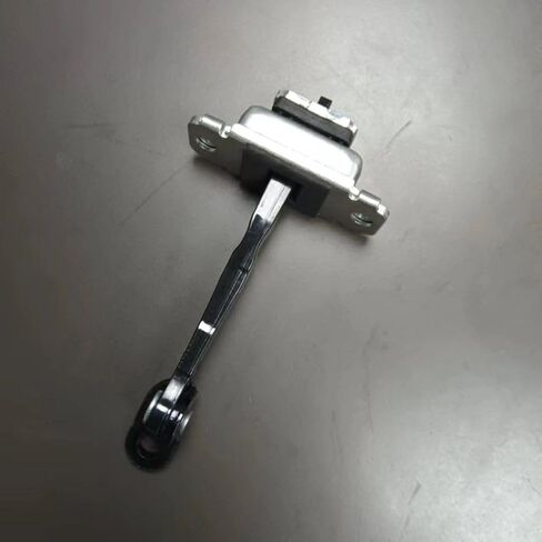 الأجزاء# 79390-1G000 793901G000 الجبهة اليمنى من الباب arrester 1piece/package Dragoon-Bro in Saudi Arabia