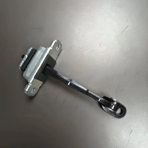 الأجزاء# 79390-1G000 793901G000 الجبهة اليمنى من الباب arrester 1piece/package Dragoon-Bro in Saudi Arabia